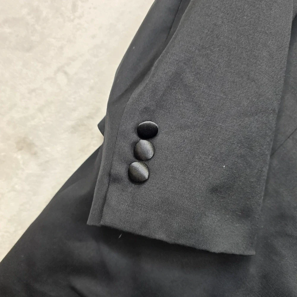 Calvin Klein Tuxedo Jacket Mens‎ 42S Black Shawl Collar Satin Lapel Formal Wear